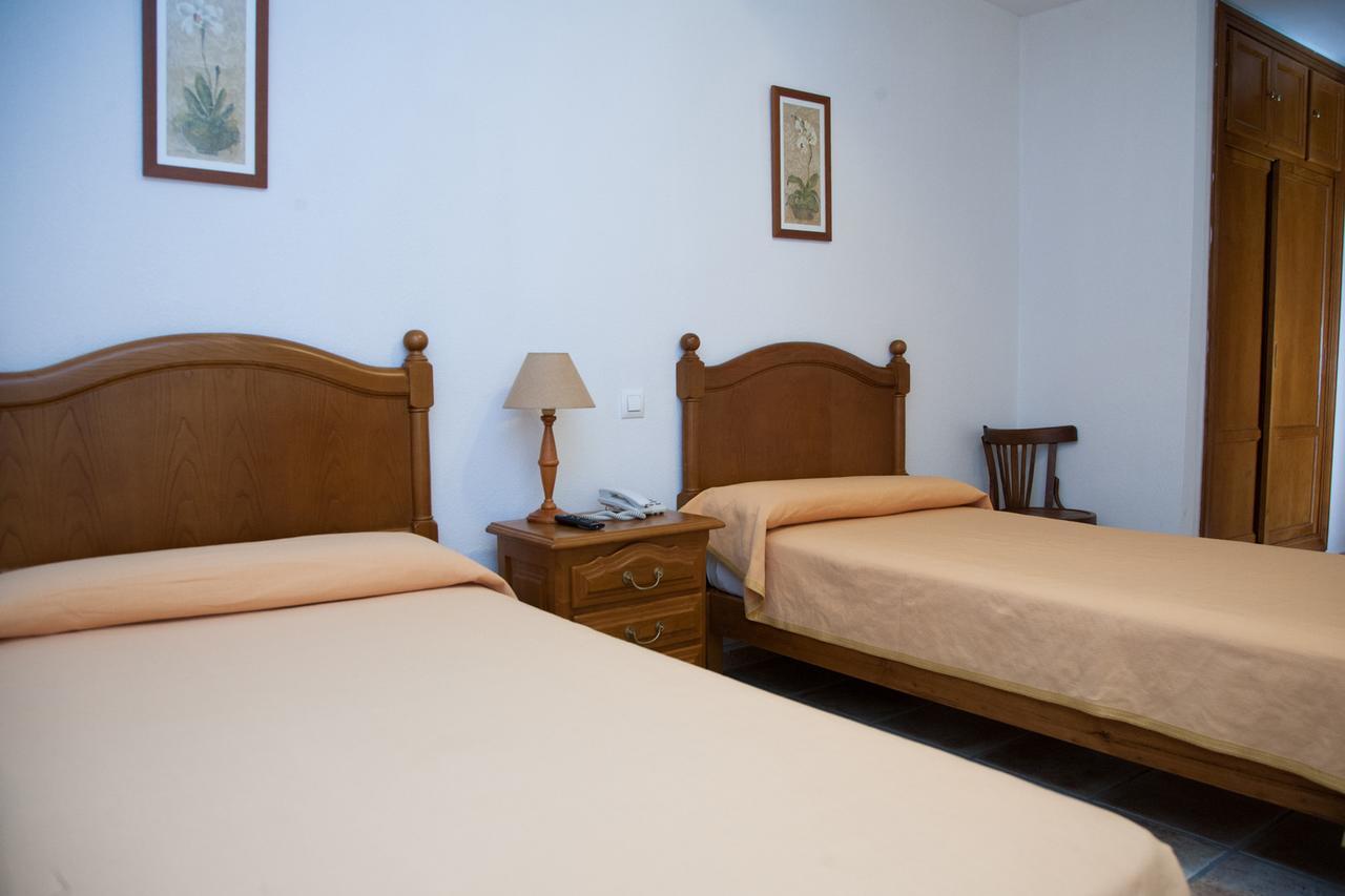 Hostal El Rincon อาบีลา ภายนอก รูปภาพ