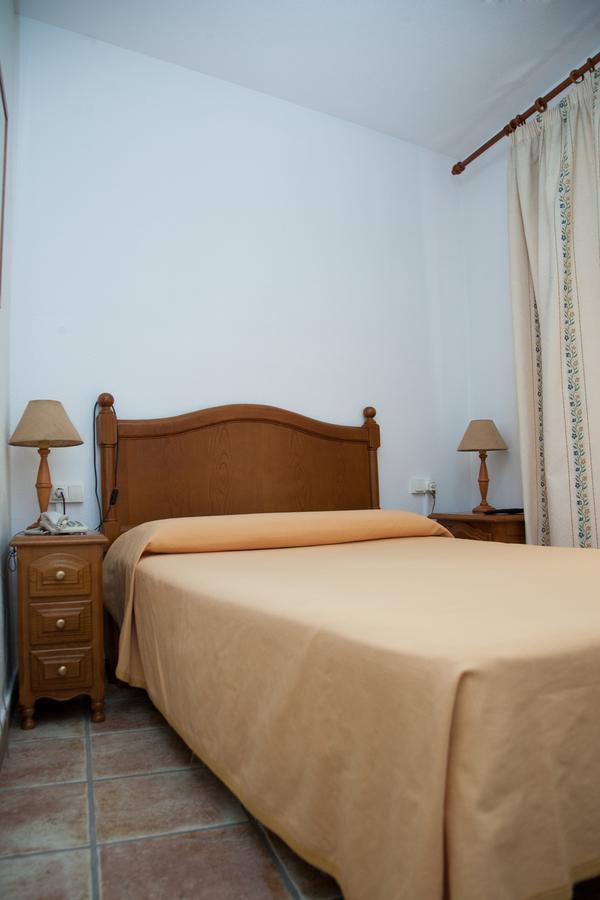 Hostal El Rincon อาบีลา ภายนอก รูปภาพ